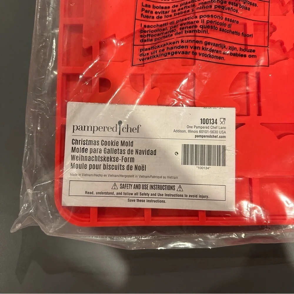 Pampered Chef Cookie Mold (Christmas)